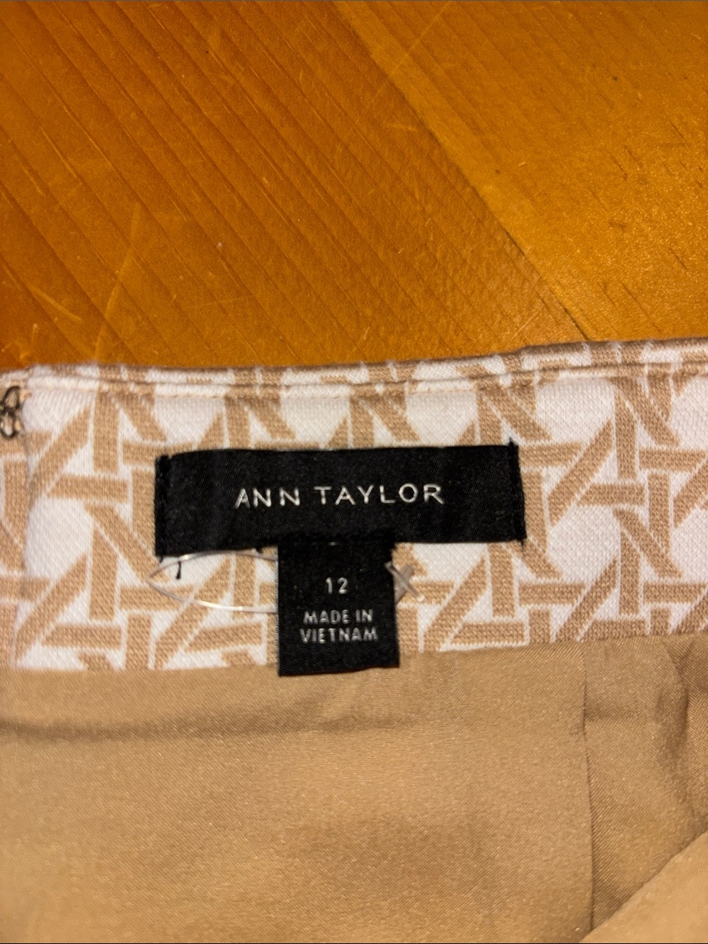 Ann Taylor Beige Geometric Mini Skirt with Gold Buttons - Picture 3 of 3